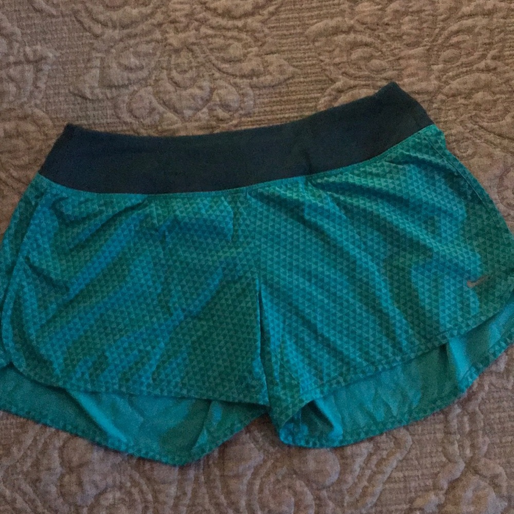 Nike Rival 4” Running Shorts Medium EUC